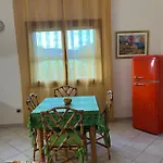 Dom wakacyjny La Casa Sotto La Torre Antica Chia