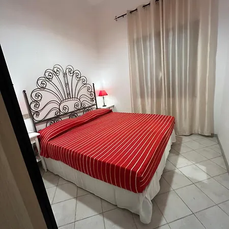 Dom wakacyjny La Casa Sotto La Torre Antica Chia